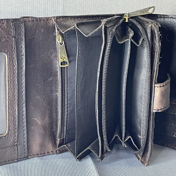 Patricia Nash Cametti Tooled Trifold Wallet Brown Leaf Print Gold Trim Card Slot - Picture 6 of 9